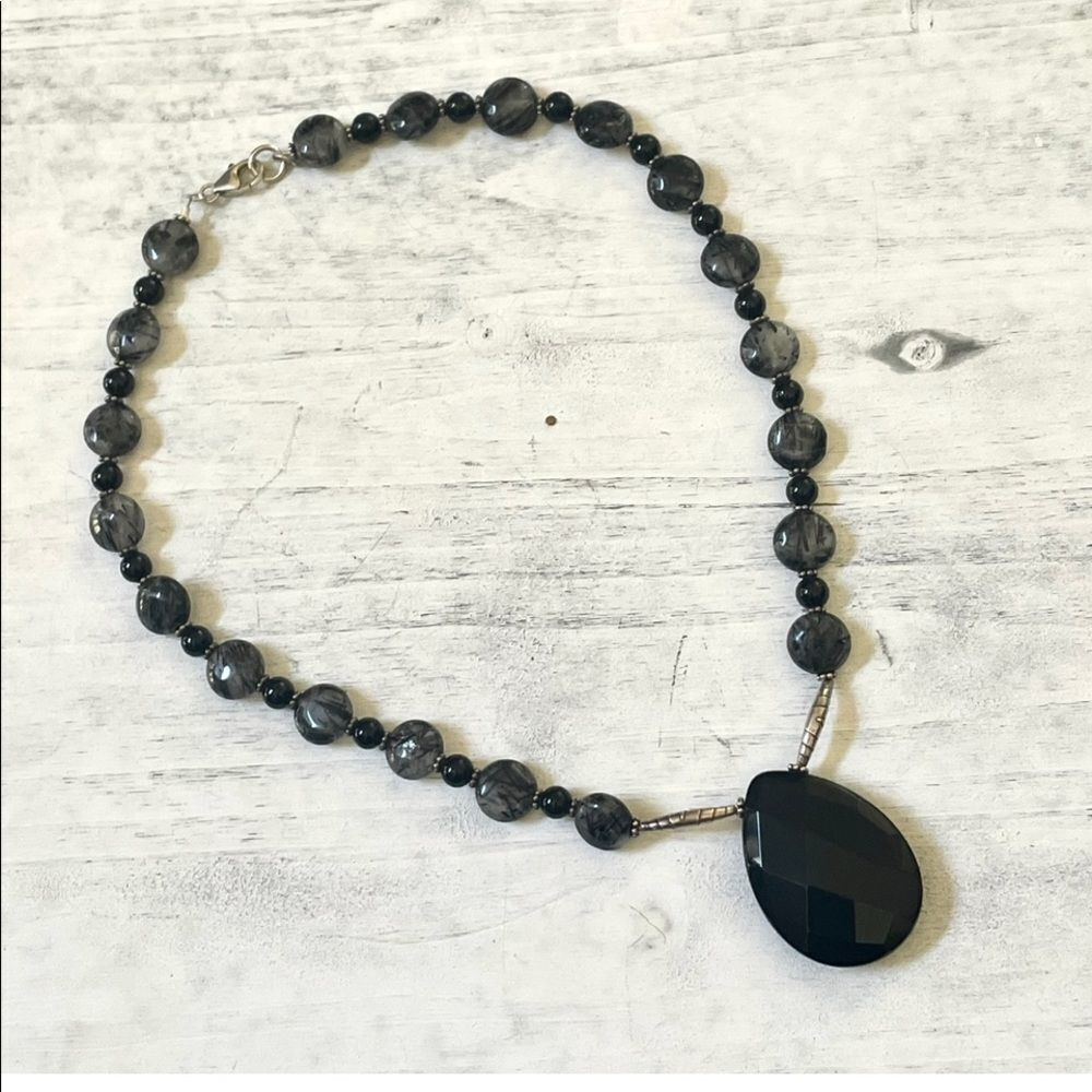 Black and grey beaded pendant necklace